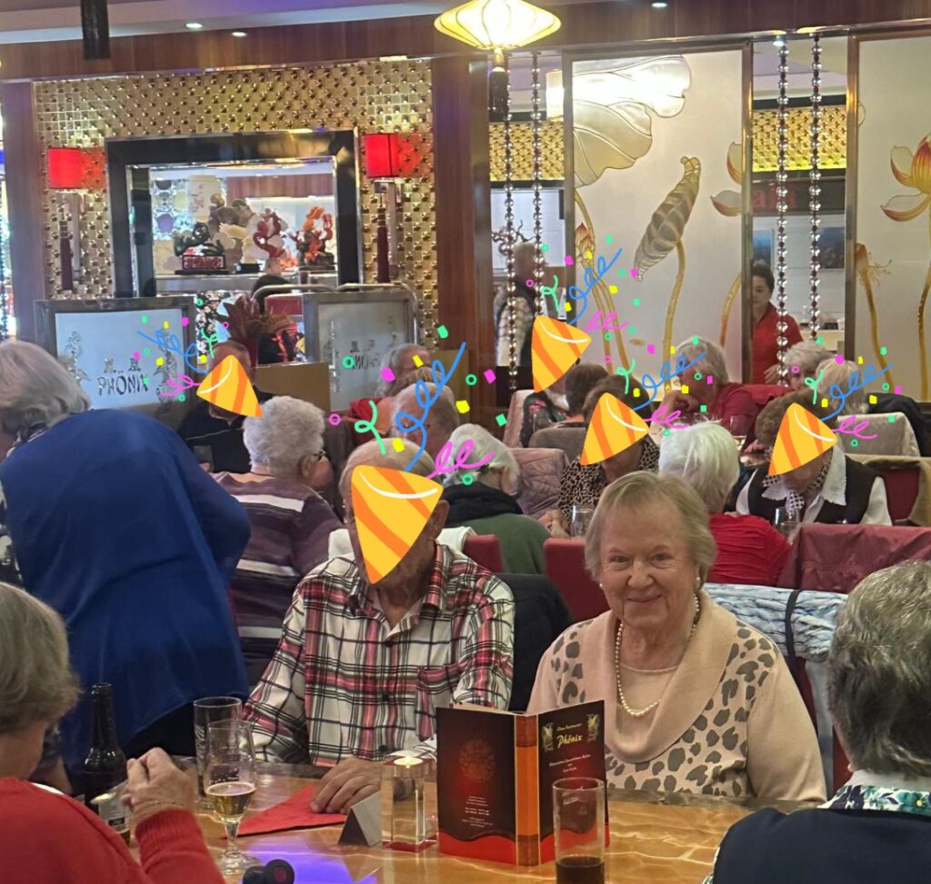 Zum Ausklang Mittagessen