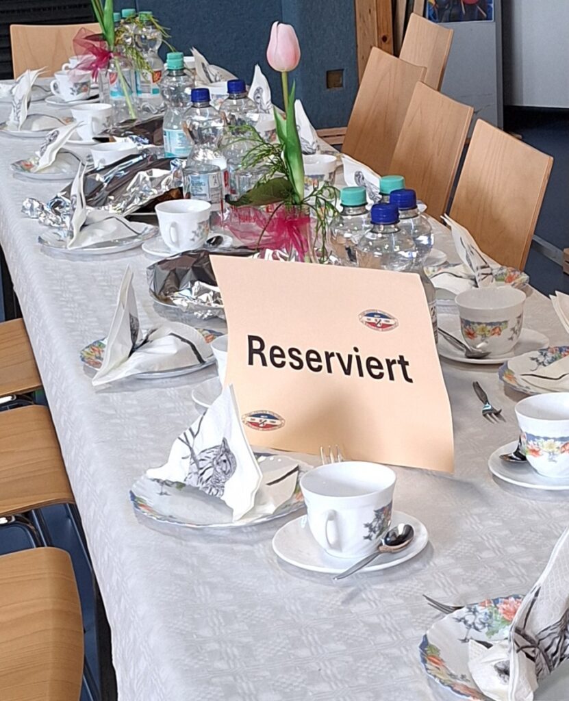 Neujahrsfest des Familienvereins Bönningstedt
Mit Kaffee und Sekt und eine Überraschung